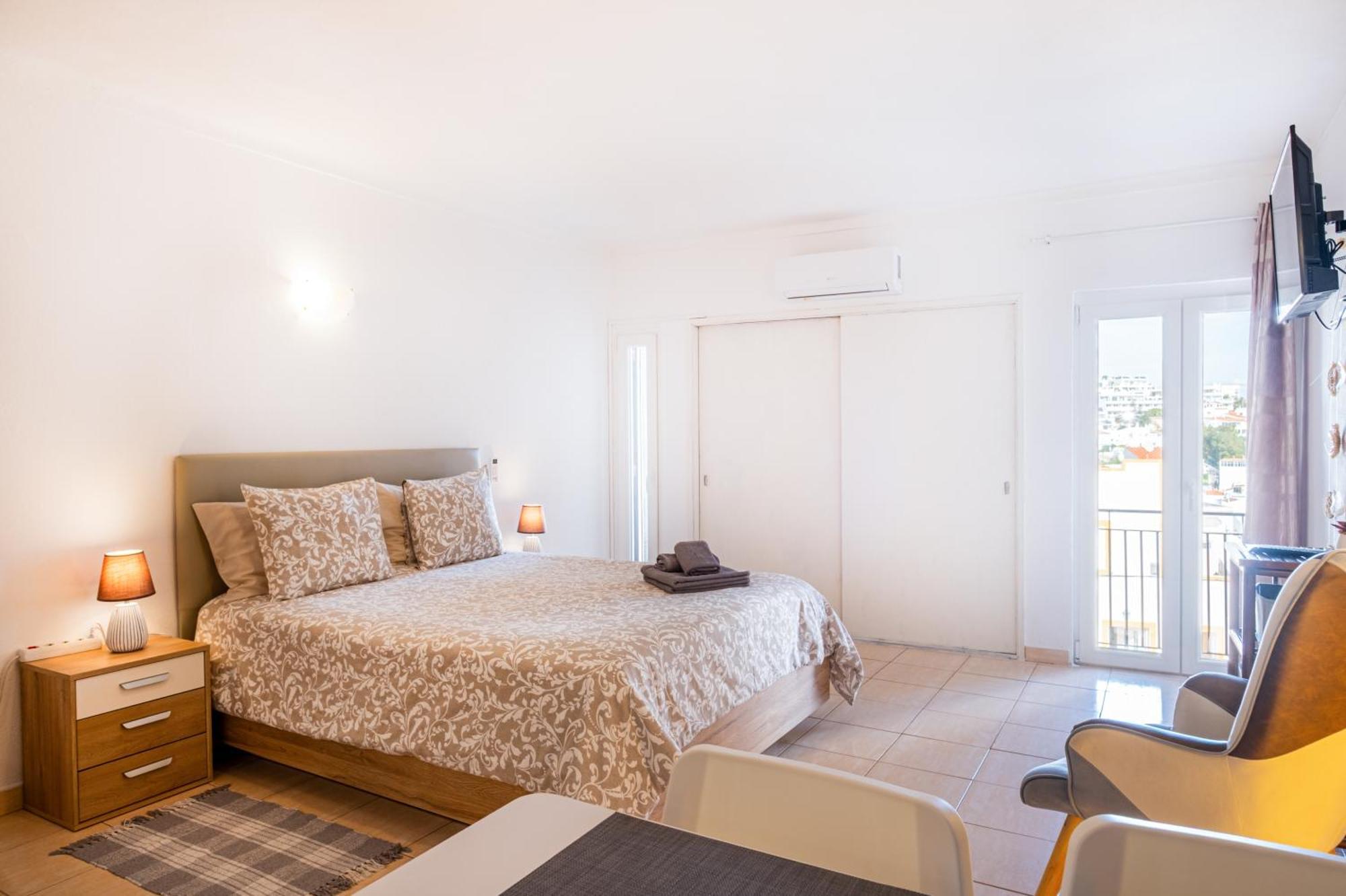 Beach Studio In Albufeira'S Old Town Esterno foto